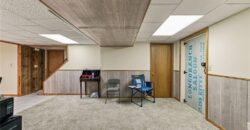 402 E 16th Street Circle, Kearney, MO 64060