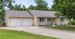402 E 16th Street Circle, Kearney, MO 64060