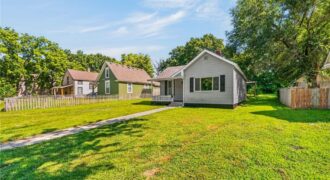 435 Ford Avenue, Liberty, MO 64068