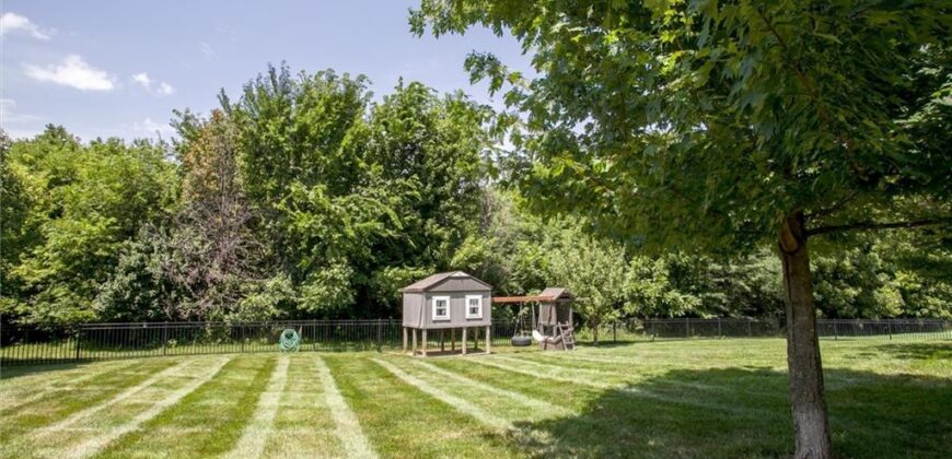 10208 N Farley Avenue, Kansas City, MO 64157