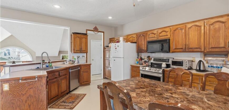 10126 N Highland Terrace, Kansas City, MO 64155