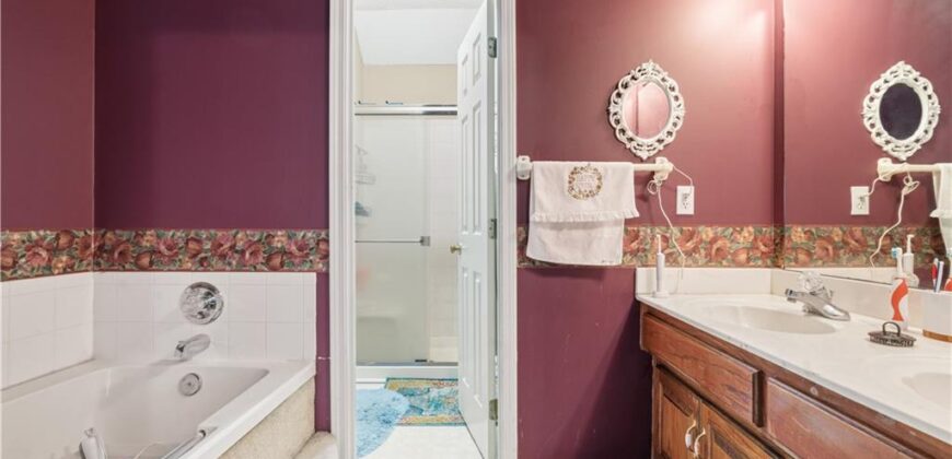 10126 N Highland Terrace, Kansas City, MO 64155