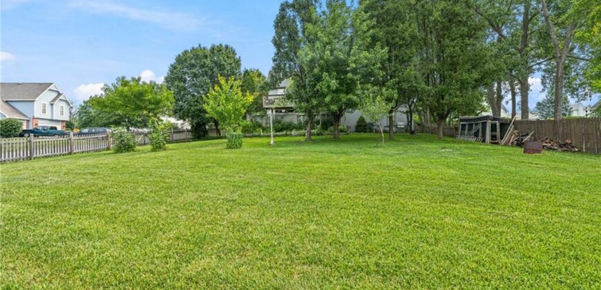 10126 N Highland Terrace, Kansas City, MO 64155