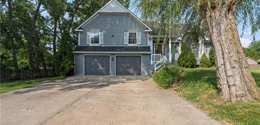 10126 N Highland Terrace, Kansas City, MO 64155