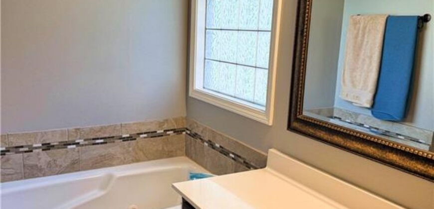 8612 NE 72nd Terrace, Kansas City, MO 64158