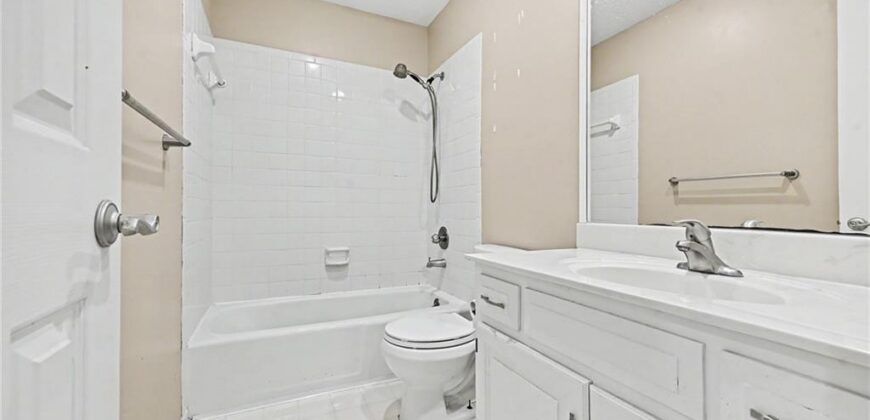 7216 NW 85th Street, Kansas City, MO 64153