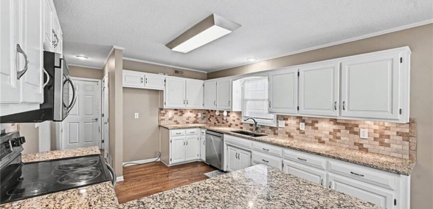 7216 NW 85th Street, Kansas City, MO 64153