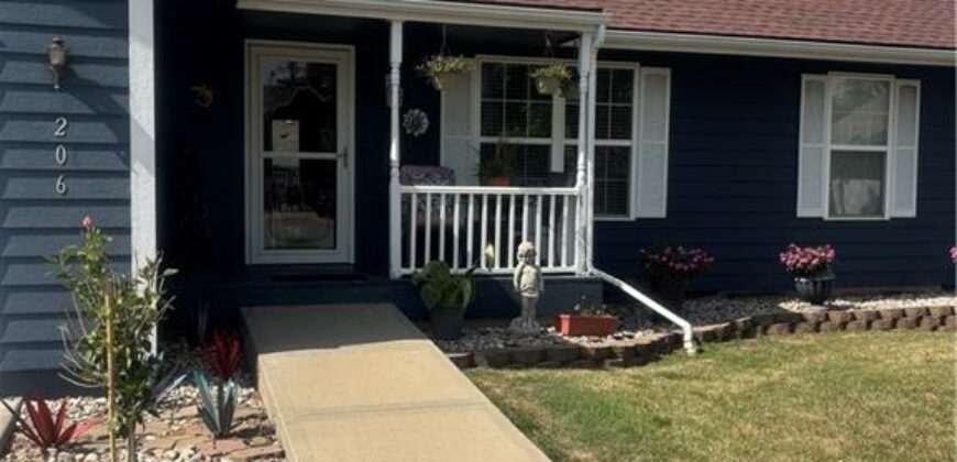 206 E 22nd Terrace, Kearney, MO 64060