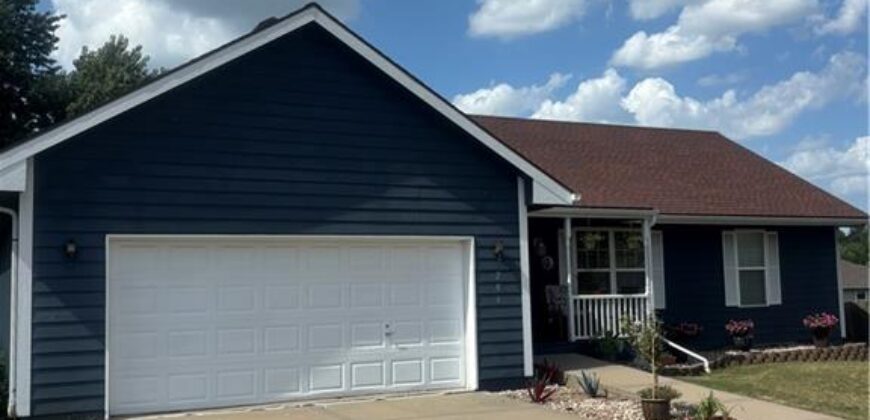 206 E 22nd Terrace, Kearney, MO 64060