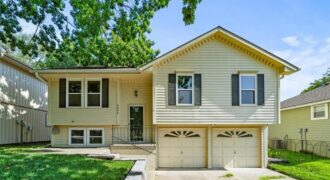8806 NE 73rd Street, Kansas City, MO 64158