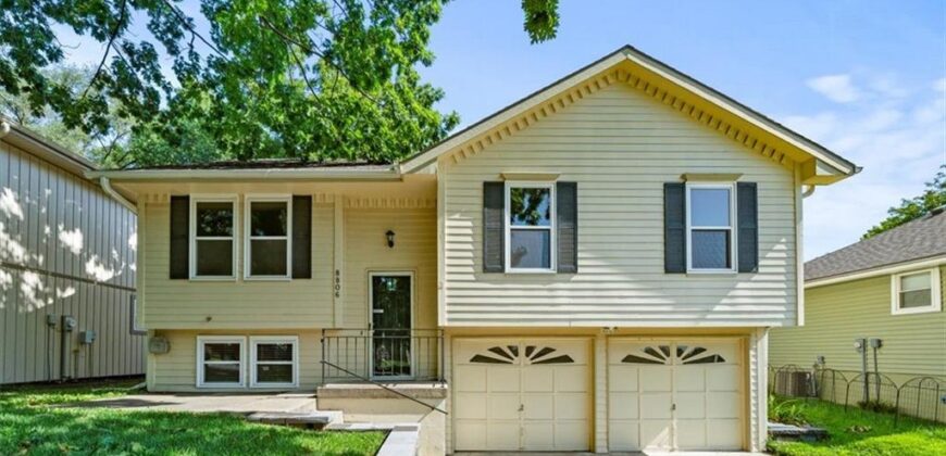 8806 NE 73rd Street, Kansas City, MO 64158