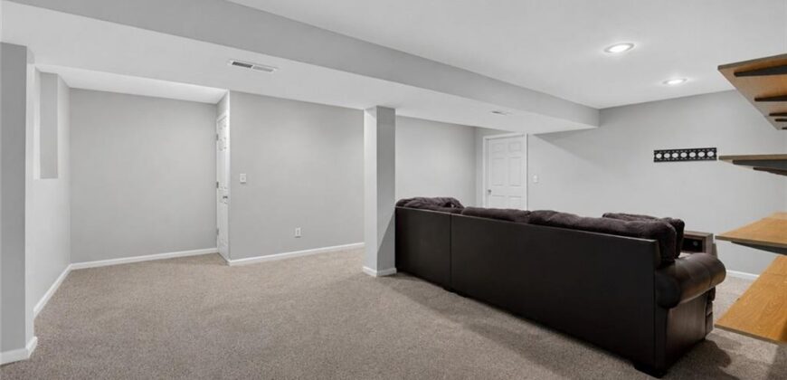 7900 NE 109th Terrace, Kansas City, MO 64157