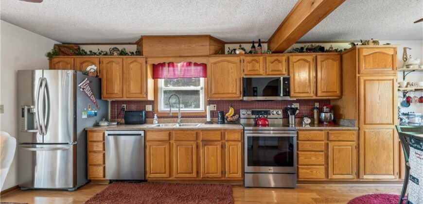 7301 NW 79th Street, Kansas City, MO 64152