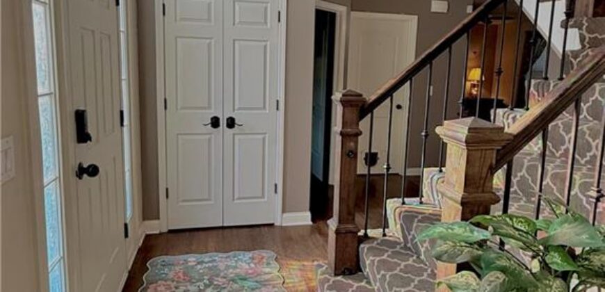 1437 Coventry Lane, Liberty, MO 64068