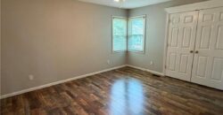 1437 Coventry Lane, Liberty, MO 64068