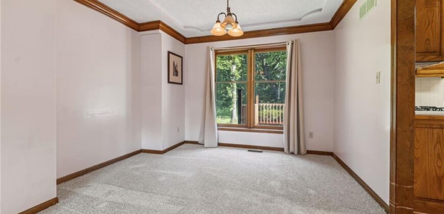 12639 NW Buck Creek Drive, Kansas City, MO 64152