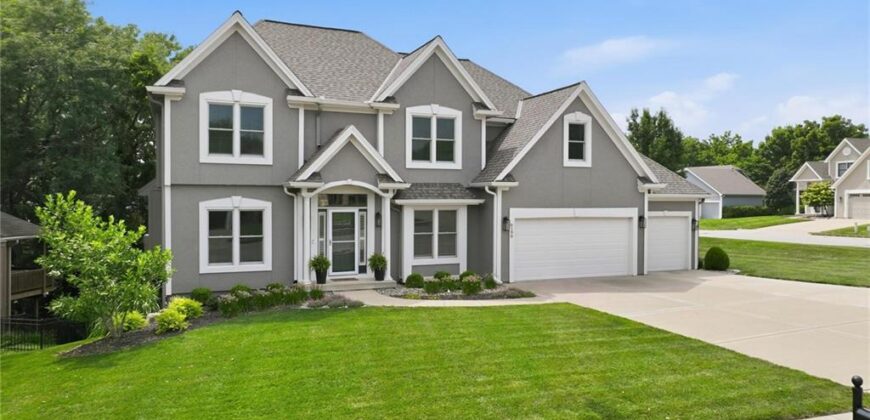 6190 N Nevada Avenue, Parkville, MO 64152