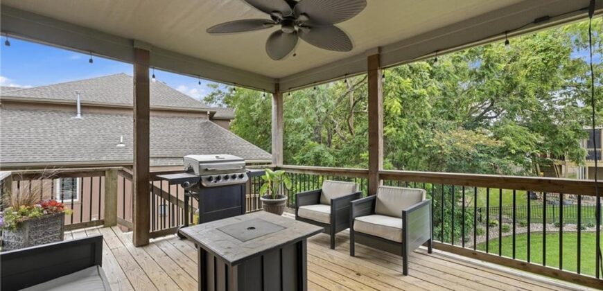 6190 N Nevada Avenue, Parkville, MO 64152