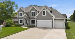 6190 N Nevada Avenue, Parkville, MO 64152