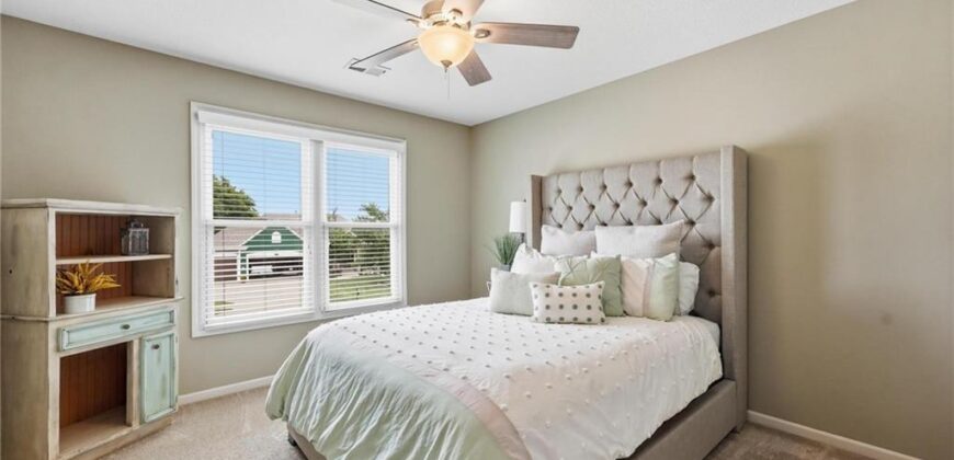 6190 N Nevada Avenue, Parkville, MO 64152