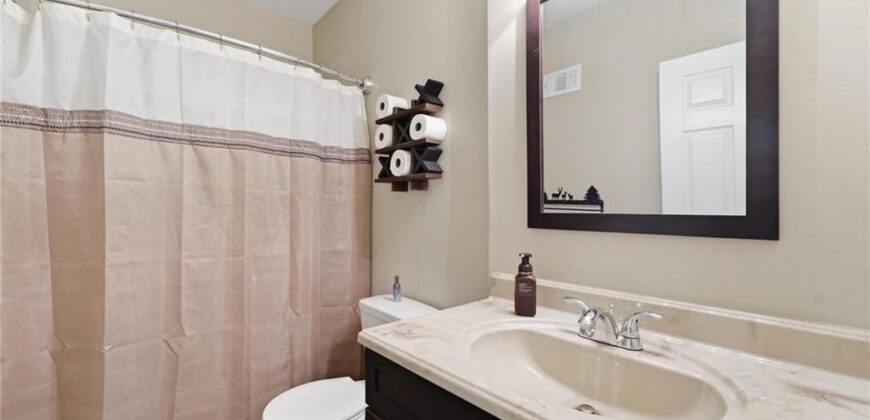 6190 N Nevada Avenue, Parkville, MO 64152
