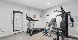 6190 N Nevada Avenue, Parkville, MO 64152