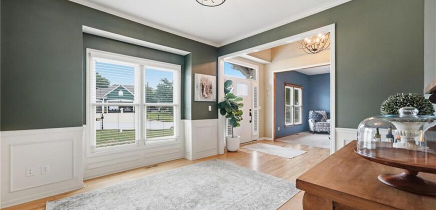 6190 N Nevada Avenue, Parkville, MO 64152