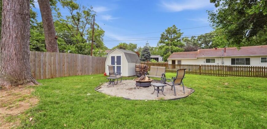 1611 NE 50th Street, Kansas City, MO 64118