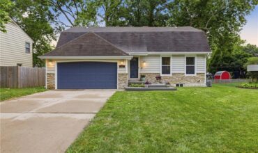 1611 NE 50th Street, Kansas City, MO 64118