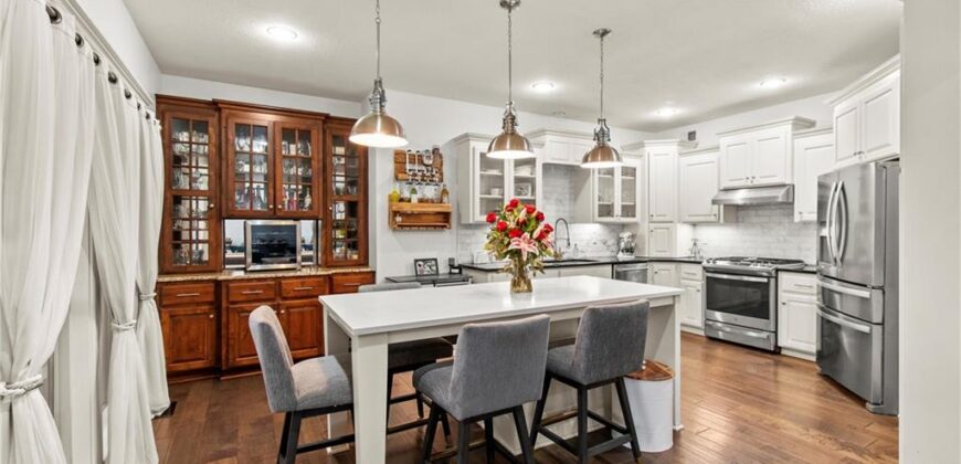 8119 NW Venita Street, Weatherby Lake, MO 64152