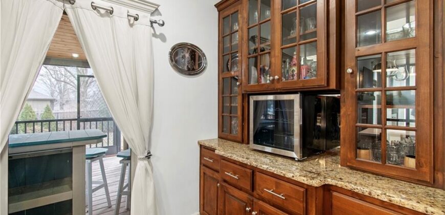8119 NW Venita Street, Weatherby Lake, MO 64152