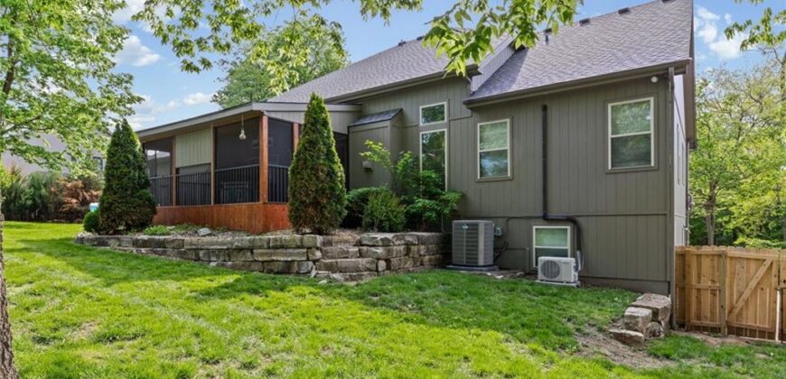 8119 NW Venita Street, Weatherby Lake, MO 64152