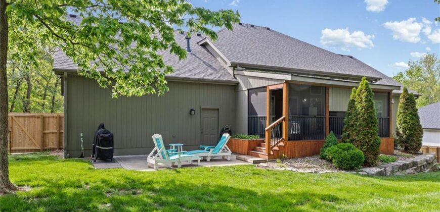 8119 NW Venita Street, Weatherby Lake, MO 64152