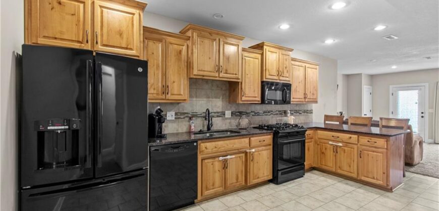 8119 NW Venita Street, Weatherby Lake, MO 64152