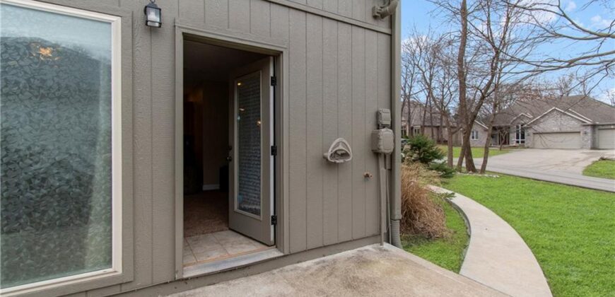 8119 NW Venita Street, Weatherby Lake, MO 64152