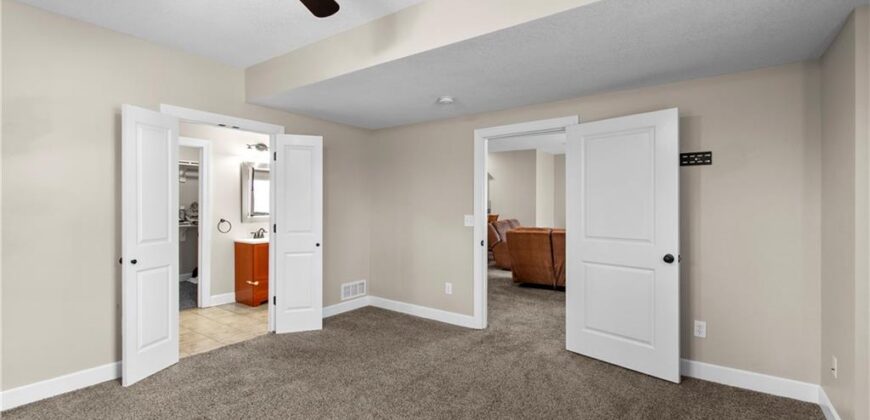 8119 NW Venita Street, Weatherby Lake, MO 64152
