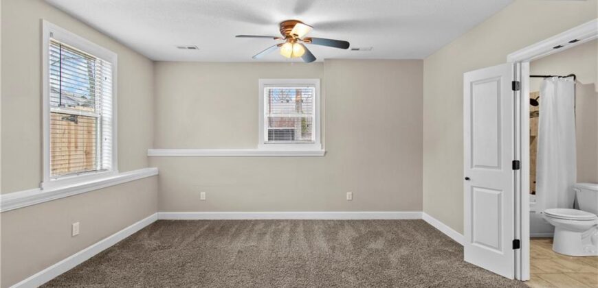 8119 NW Venita Street, Weatherby Lake, MO 64152