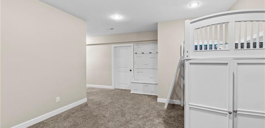 8119 NW Venita Street, Weatherby Lake, MO 64152