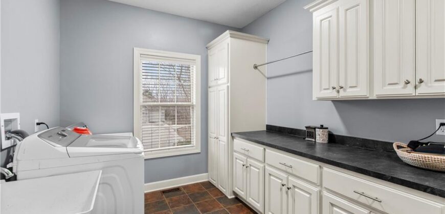 8119 NW Venita Street, Weatherby Lake, MO 64152