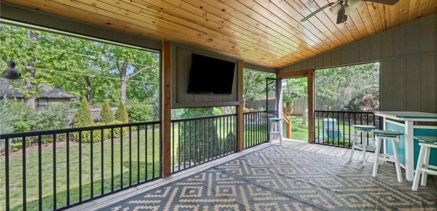 8119 NW Venita Street, Weatherby Lake, MO 64152