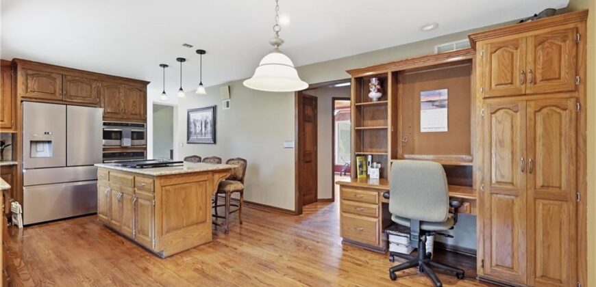 10 The Woodlands N/A, Gladstone, MO 64119