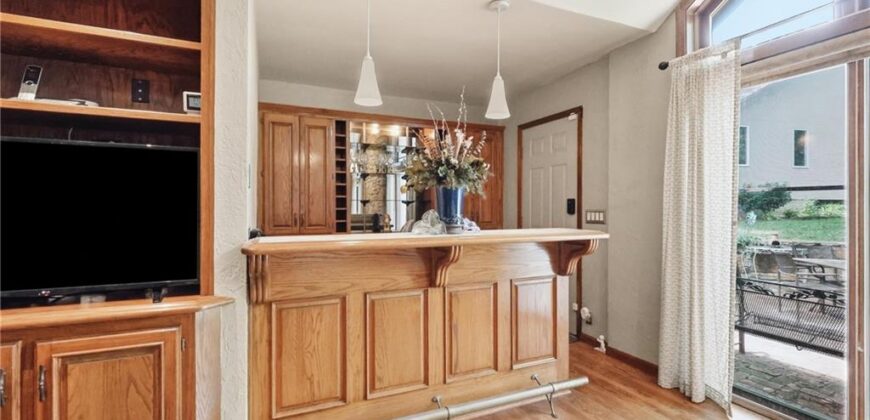 10 The Woodlands N/A, Gladstone, MO 64119