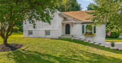 402 Kingsley Avenue, Liberty, MO 64068