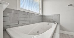 9543 N Kentucky Avenue, Kansas City, MO 64157