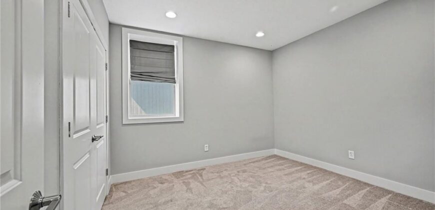 9543 N Kentucky Avenue, Kansas City, MO 64157