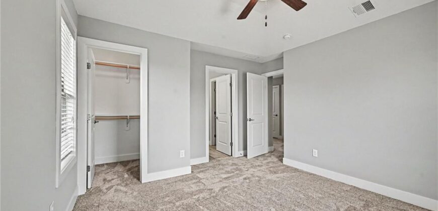 9543 N Kentucky Avenue, Kansas City, MO 64157