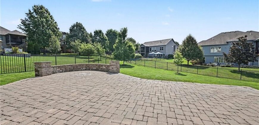 9543 N Kentucky Avenue, Kansas City, MO 64157