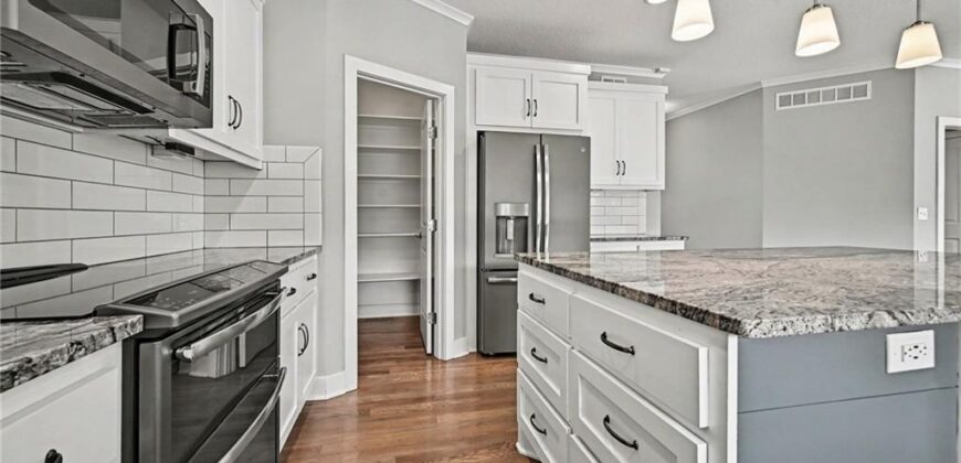 9543 N Kentucky Avenue, Kansas City, MO 64157