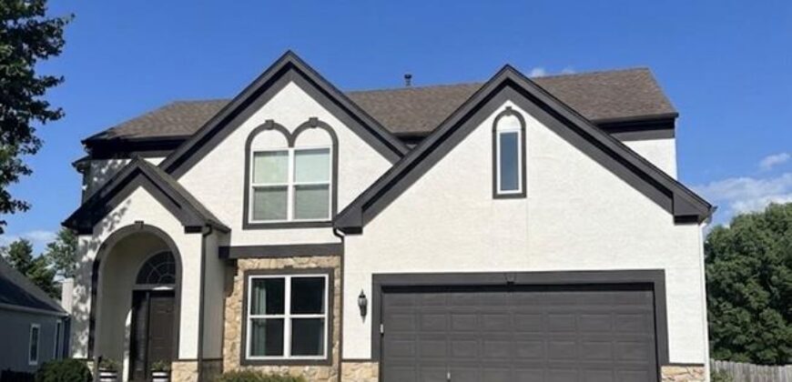 9317 N Charlotte Court, Kansas City, MO 64155