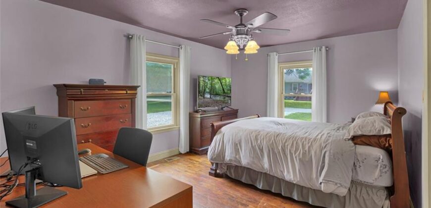 405 Hardwicke Avenue, Birmingham, MO 64161